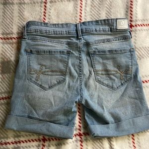 Selling shorts a little wrinkled just need to be washedd